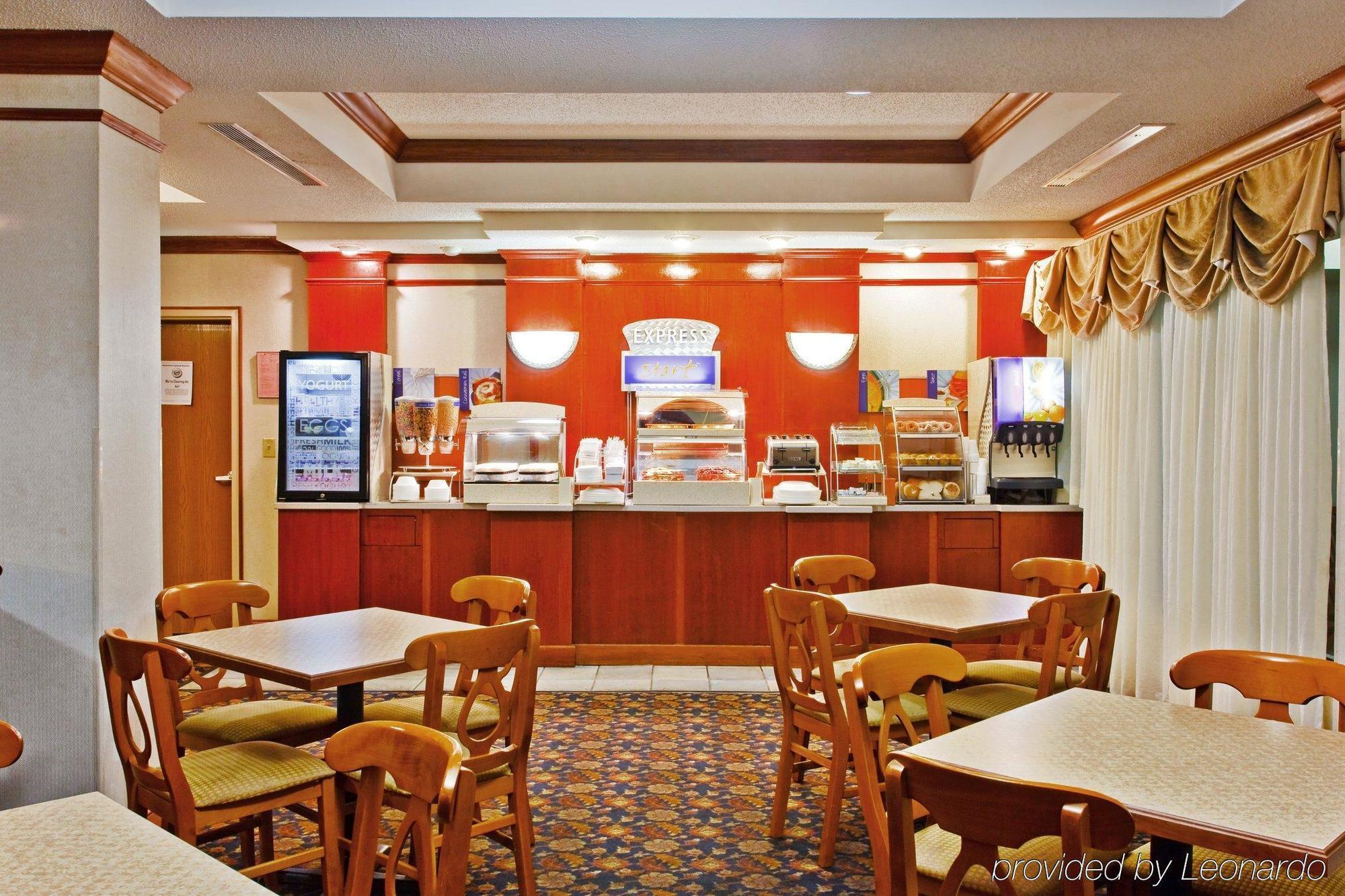 Holiday Inn Express & Suites Chattanooga - East Ridge By Ihg Restaurant photo